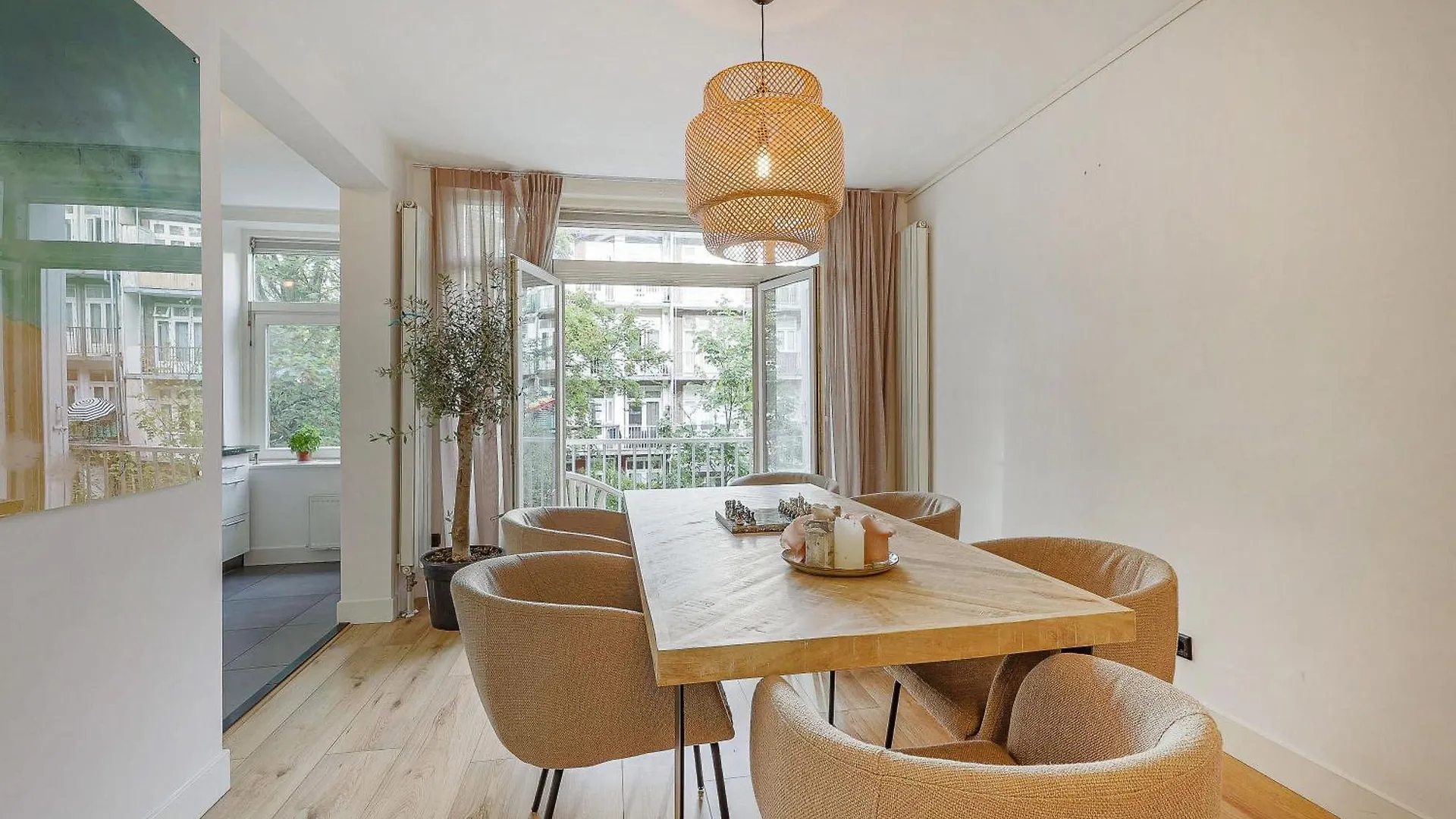 Light And Modern Apartment Amsterdam Netherlands
