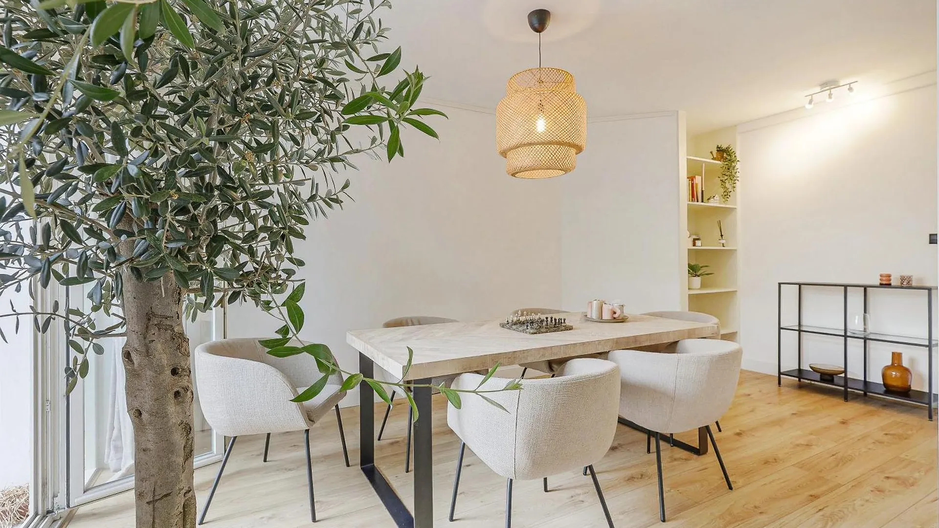 Light And Modern Apartment Amsterdam